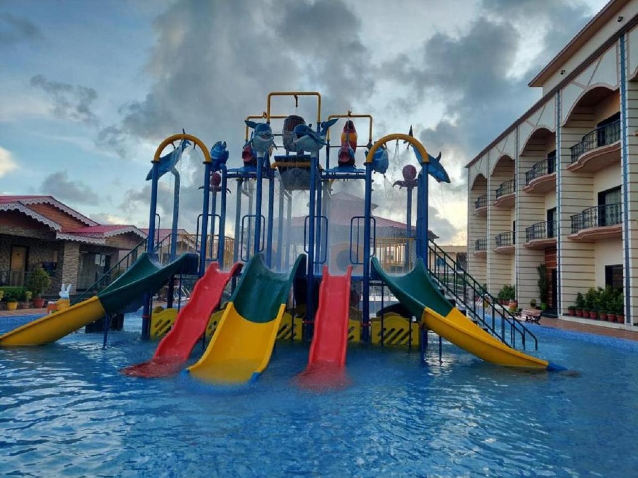 Grand Beach Resort マンダーマニ エクステリア 写真